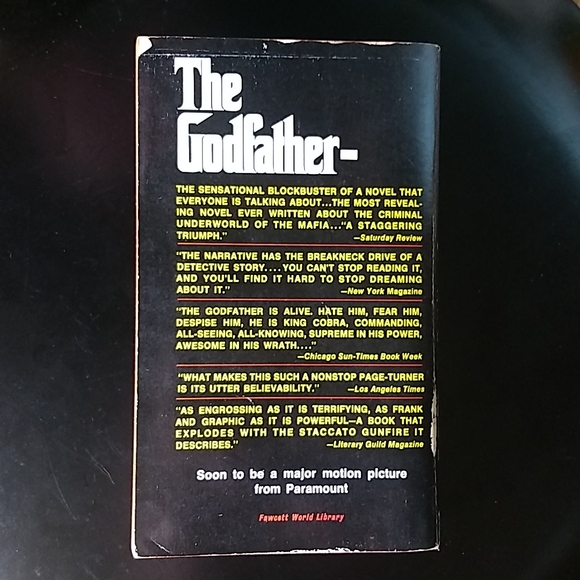 First Softcover Printing of "The Godfather" by Mario Puzo, Fawcett Crest - Picture 2 of 8